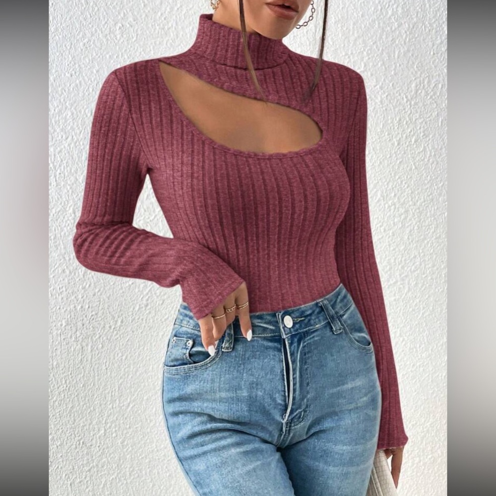 Stylish burgundy Ribbed Cutout Top
